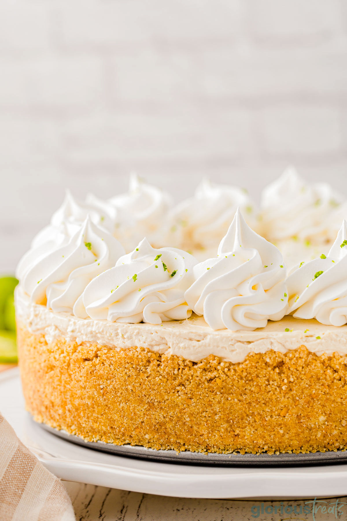 Side view of key lime cheesecake.