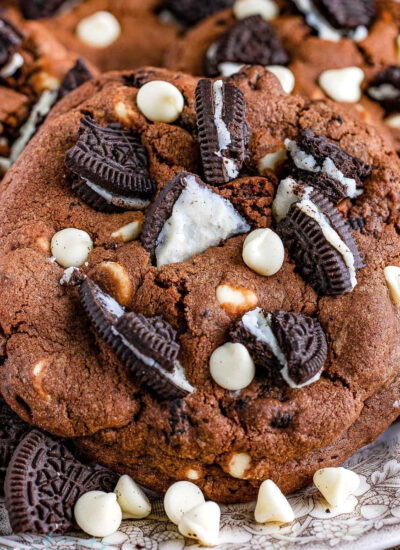 Close up of cookies and Cream Cookies on a serving platter.